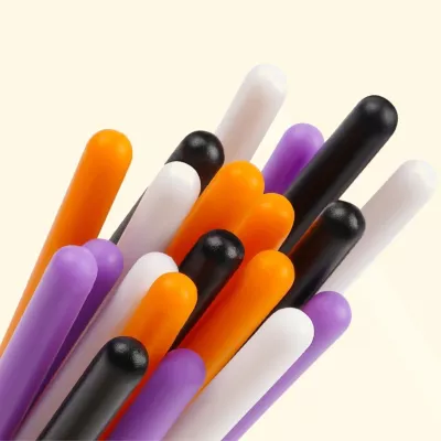 Sensoryczna tablica aktywności – silikonowa, dwustronna, z kolorowymi sznurkami