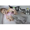 Książeczka sensoryczna Króweczka Mom’s Care – kontrastowa osłona do łóżeczka i wózka, 0+, 80 cm