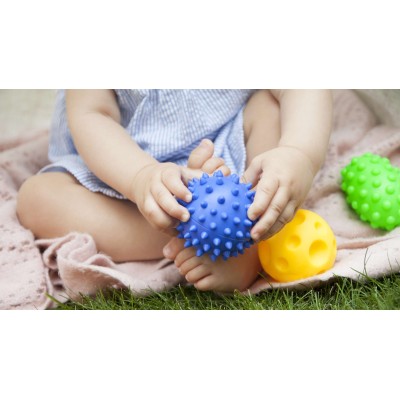 Sensorky – piłeczki sensoryczne 5 szt. Mom’s Care do zabawy, masażu i nauki dotyku Sensorky – piłeczki sensoryczne 5 szt. Mom’s Care do zabawy, masażu i nauki dotyku