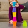 Kubki Przyssawki Suction Kupz Fat Brain Toys – silikonowe kubeczki sensoryczne do kąpieli, kuchni i zabawy