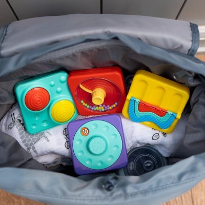 PlayTab – tablica aktywności z magnetycznymi modułami dla dzieci 12m+