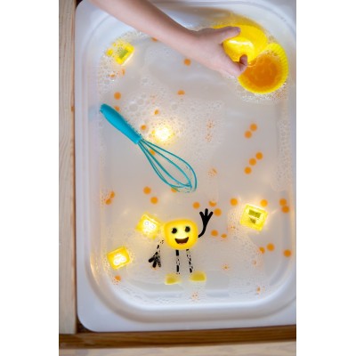Glo Pals żółte Kostki Świecące w Wodzie – Zabawka Kąpielowa i Sensoryczna | 4 sztuki