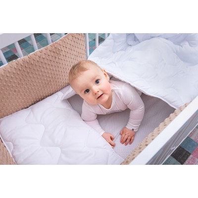 Hipoalergiczne wypełnienie pościeli 120x90 – Kołderka i poduszka dla niemowląt | Babymam Hipoalergiczne wypełnienie pościeli 120x90 – Kołderka i poduszka dla niemowląt | Babymam