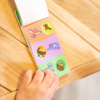 STICKER WOW! Dinozaury – Książeczka i 200 Naklejek | Kreatywny Zestaw dla Dzieci 3+ STICKER WOW! Dinozaury – Książeczka i 200 Naklejek | Kreatywny Zestaw dla Dzieci 3+
