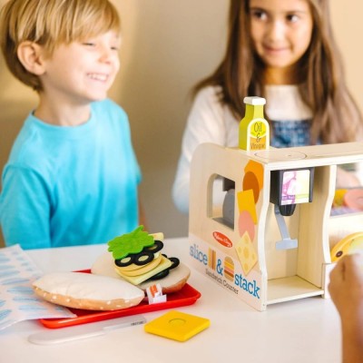 Bar Kanapkowy Melissa & Doug – zestaw do kreatywnej zabawy w gotowanie dla dzieci 3+ Bar Kanapkowy Melissa & Doug – zestaw do kreatywnej zabawy w gotowanie dla dzieci 3+