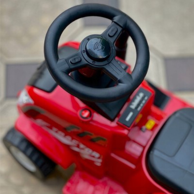 Jeździk traktor dla dzieci 12m+ – bezpieczna i interaktywna zabawka