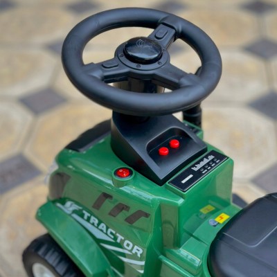 Jeździk traktor dla dzieci 12m+ – bezpieczna i interaktywna zabawka Jeździk traktor dla dzieci 12m+ – bezpieczna i interaktywna zabawka
