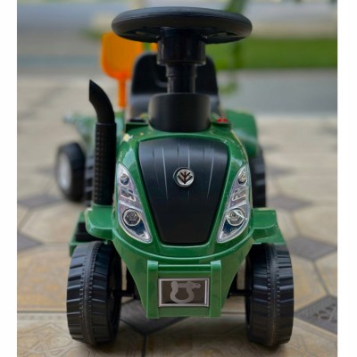 Jeździk traktor dla dzieci 12m+ – bezpieczna i interaktywna zabawka Jeździk traktor dla dzieci 12m+ – bezpieczna i interaktywna zabawka