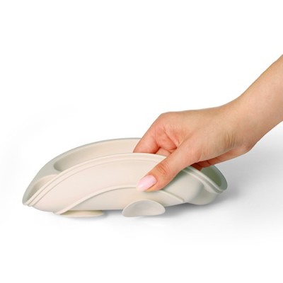 Talerzyk z przyssawką dla dzieci – bezpieczny i ergonomiczny do nauki samodzielnego jedzenia Talerzyk z przyssawką dla dzieci – bezpieczny i ergonomiczny do nauki samodzielnego jedzenia