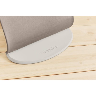 Leżaczek BabyBjörn Bliss Woven Petal Quilt Piaskowoszary – ergonomiczny, certyfikowany, przenośny i wygodny dla dziecka