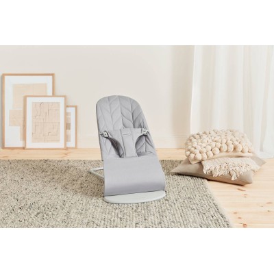 Leżaczek BabyBjörn Bliss Woven Petal Quilt Jasnoszary – ergonomiczny, certyfikowany, przenośny i wygodny dla dziecka Leżaczek BabyBjörn Bliss Woven Petal Quilt Jasnoszary – ergonomiczny, certyfikowany, przenośny i wygodny dla dziecka
