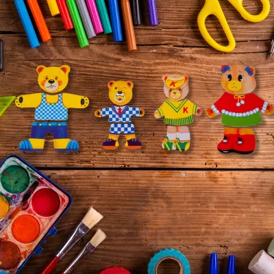 Drewniana układanka Misie 74 el. – edukacyjna zabawka z sorterem emocji i ubrań | Nauka przez zabawę dla dzieci 3+