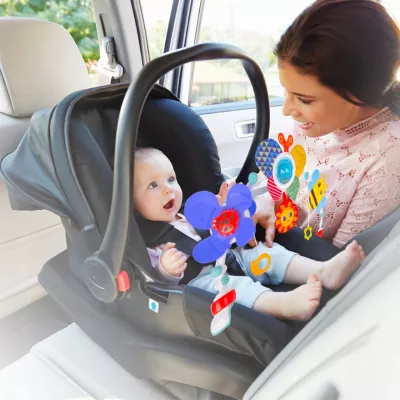 Pałąk z zabawkami do łóżeczka i wózka – kolorowe grzechotki i zwierzątka dla niemowląt | Rozwój zmysłów i zabawa od pierwszych d