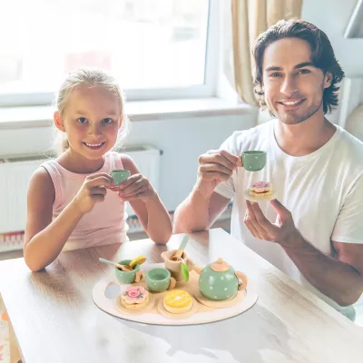 Drewniany zestaw do herbatki dla dzieci  Serwis do zabawy z filiżankami – edukacyjna zabawka