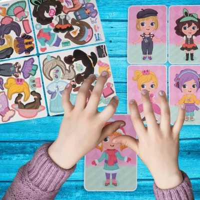 Ubieranka magnetyczna dla dziewczynek – kreatywne puzzle i książeczka 51 magnesów | Zabawa, edukacja i rozwój wyobraźni