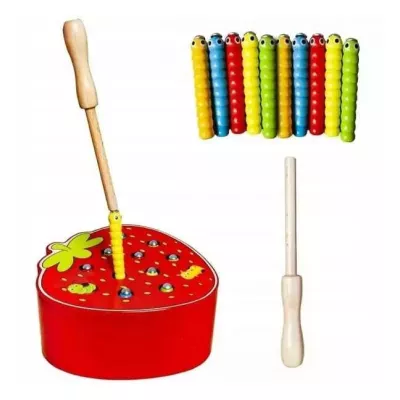 Drewniana gra zręcznościowa „Truskawka na magnes” – edukacyjna zabawa dla przedszkolaków