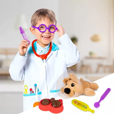 Zestaw Mały Weterynarz – piesek pluszowy, buda i akcesoria weterynaryjne