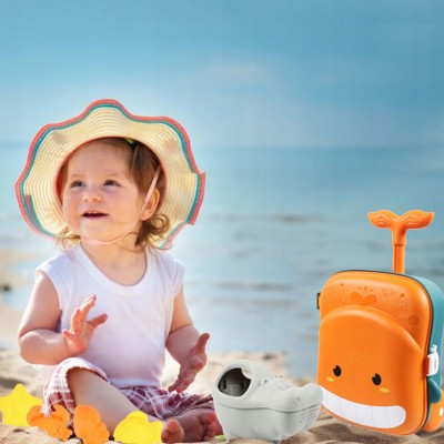 Zestaw do piasku z walizką, młynkiem i konewką – plaża i ogród