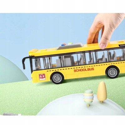 Autobus szkolny zabawka z dźwiękami, światłami i napędem