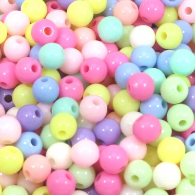 Zestaw koralików w walizce dla dzieci – biżuteria DIY, żyłka, nożyczki, zawieszki